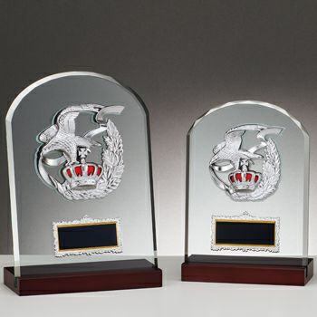 ポーカー大型大会　トロフィー ポーカー大会におすすめの3Dレーザーのクリスタルトロフィーポーカー